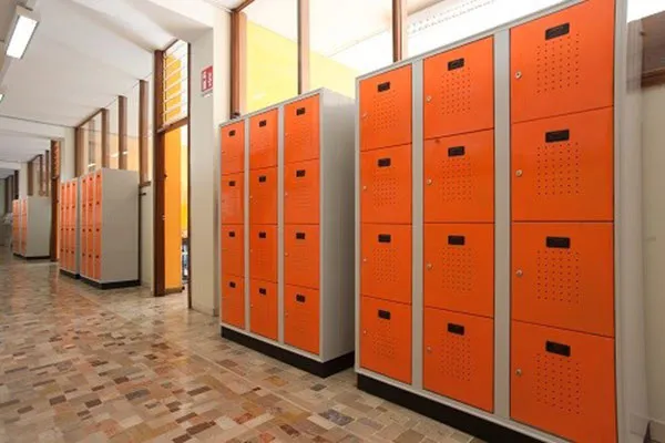 Armadietti spogliatoio in metallo per le scuole